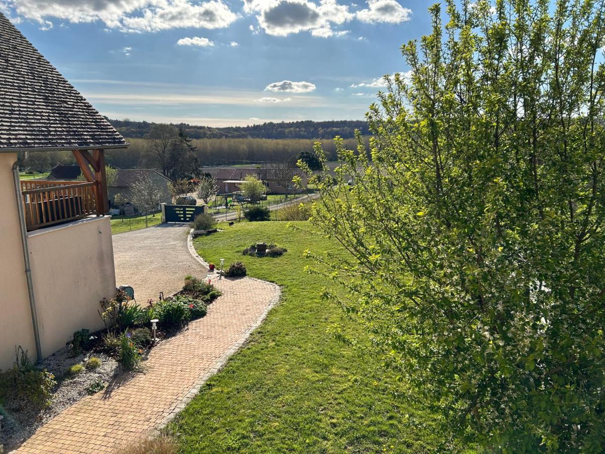 Maison Karmanor Monthoiron Екстериор снимка