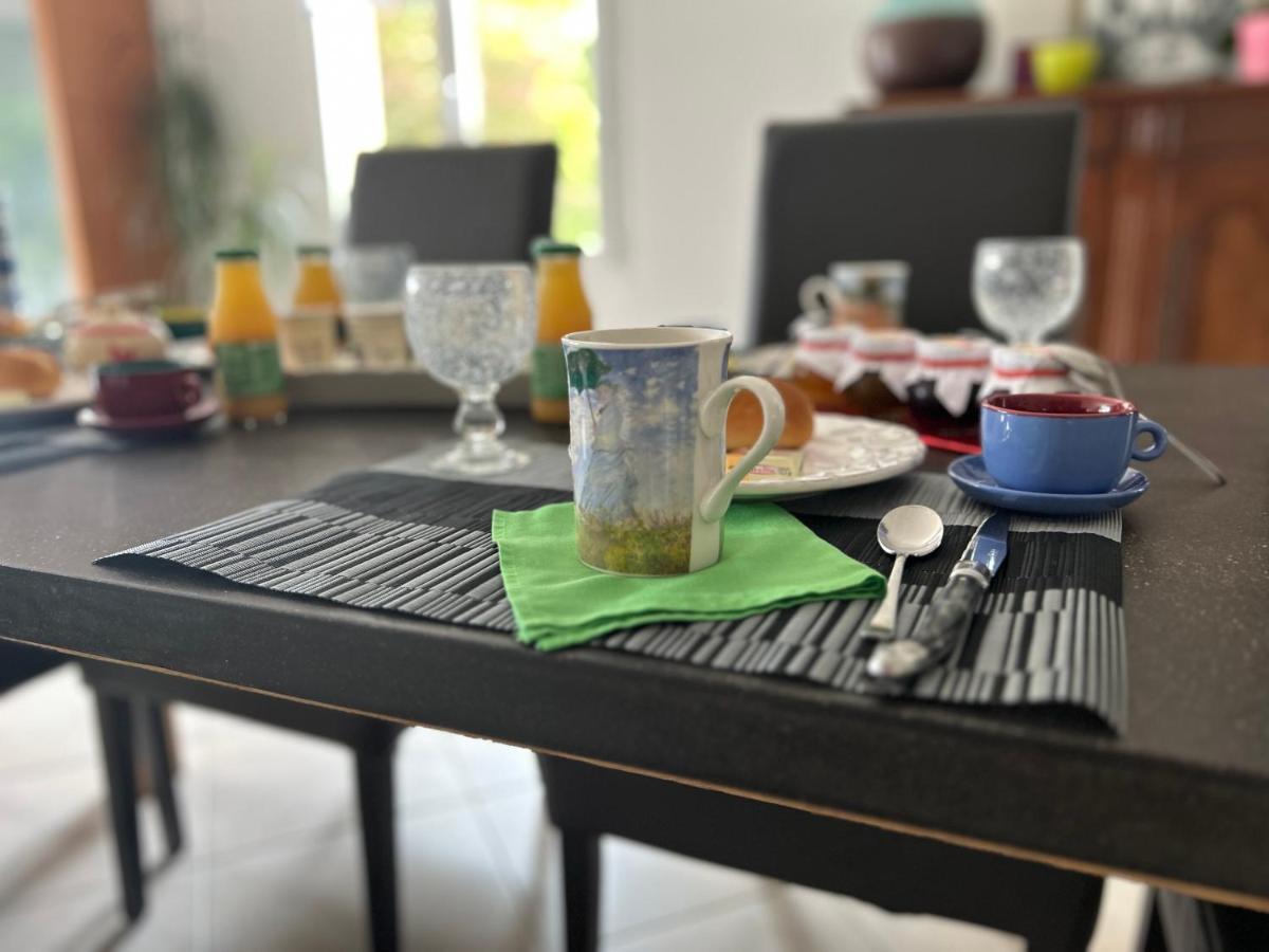 Maison Karmanor Monthoiron Екстериор снимка